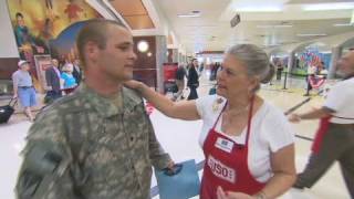 CNN Meeting the troops at the airport [upl. by Aikam]