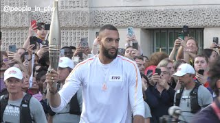 Rudy Gobert portant la flamme Olympique à Paris  14072024 [upl. by Eardnoed]