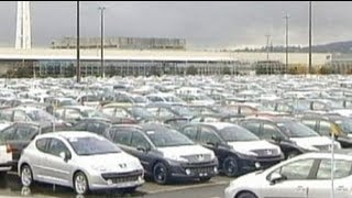 New car sales plummet to record lows [upl. by Yand192]