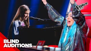 La voce delicata di Sara in “What I Was Made For” di Billie Eilish  The Voice Kids Blind Auditions [upl. by Ahsinek355]