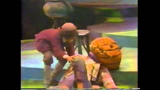 The Marvelous Land of OZ CTCTTC 1981  Clip 1 of 4 [upl. by Leuname]