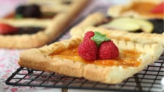 Crostata con marmellata e frutta fresca [upl. by Auka]