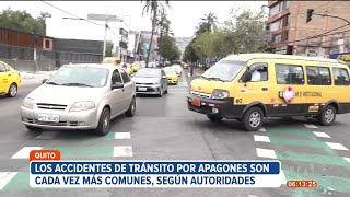 Siniestros de tránsito son más comunes en Quito debido a los cortes de luz [upl. by Kazimir]