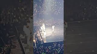 Mark Jeno and Jaemin taking their jacket off at NCT Dream The Dream Show 3 in Paris day 2 9112024 [upl. by Patrica]