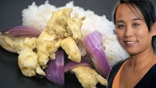 Scrambled Egg amp Red Onion Stir Fry Chinese Vegetarian Recipe [upl. by Anwahsar652]