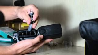 Flash Neewer MK910 y Pilas Recargables Sony [upl. by Kiel228]