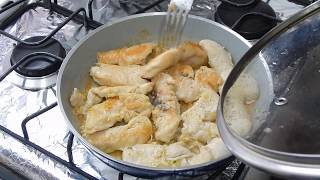 FILÉ DE FRANGO AO MOLHO BRANCO  RECEITAS DA CRIS [upl. by Yllime]