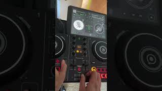 Pioneer DDJ200 Crossfader Issue with DJAY iPad app [upl. by Rramaj72]