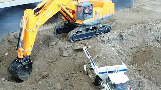 STUNNING RC Hitachi EC1200  Fumotec Bell B40 RC TRUCK amp CONCSTRUCTION SITE [upl. by Aisor777]