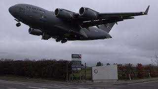 Unbelievably low USAF C17 landing at Northolt [upl. by Warms]