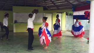 Baile típico de República Dominicana El farolito [upl. by Redwine464]