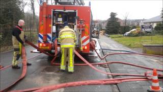 Brandweer terplaatse bij wateroverlast in Schinveld [upl. by Silirama]