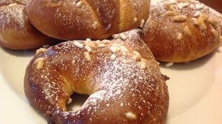 Brioches Cornetti Croissant FACILI  Senza Sfogliatura  con lievito di birra [upl. by Latsyrhc]