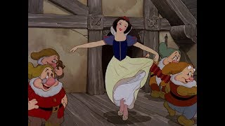 Blancanieves y los Siete Enanos  Canción tonta Doblaje 1964 [upl. by Ahsaetal]