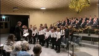 Kerstconcert Dieren 2022 Zangklas 2 en 3 ism Dierens Mannenkoor [upl. by Lotz]