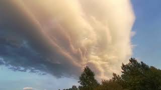 Wielka chmura soczewkowata altocumulus lenticularis nad Sudetami 13102023 [upl. by Dare]