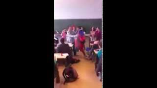 Harlem Shake in front of a class fails completely [upl. by Mlawsky]