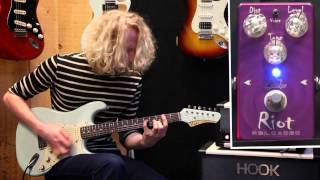 Suhr Riot Reloaded  Haar guitars Demo [upl. by Ybbob]