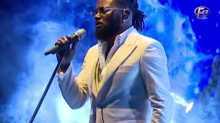 Ferre Gola  Regardemoi concert en ligne [upl. by Munroe352]