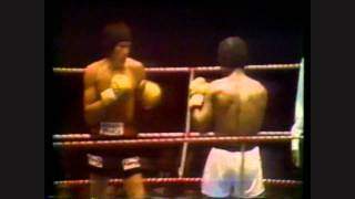 Carlos Monzon Vs Rodrigo Valdez 2 Rds1234wmv [upl. by Atlante562]