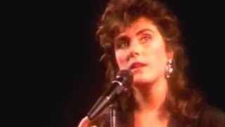 Laura Branigan  quotForever Youngquot cc LIVE 1986 [upl. by Janis]