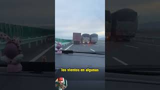 ¿Por que estos camiones ocupan los 3 carriles trucks trailers camioneros camiones camion [upl. by Euqina]