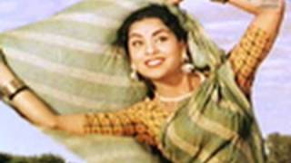 Ghunghat Nahin Kholoongi Saiyan Video Song  Mother India  Nargis  Sunil Dutt [upl. by Eelymmij339]