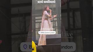 કિંજલ દવે એ કાળો ભમ્મરીયાળો ગીત ગાયું  Kinjal Dave America 🇺🇸Navratri 2024  Bhammariyado Vichudo [upl. by Renzo784]