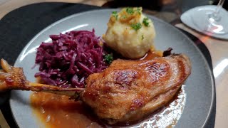 Das beste Essen zu Weihnachten Gänsekeule – saftig knusprig und lecker im Ofen und Bräter [upl. by Uon203]