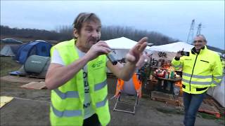 Chanson pour les Gilets Jaunes Alsaciens de Brumath Alsace Version Macron [upl. by Arrol]