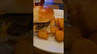 RubyTuesday Hamburger Review  American Smashed Burger [upl. by Onyx]