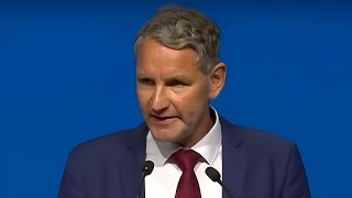 AfD  Björn Höcke hetzt gegen das Schulsystem Migrantenkinder und Lernbehinderte 🤢🤮 [upl. by Nemzzaj]