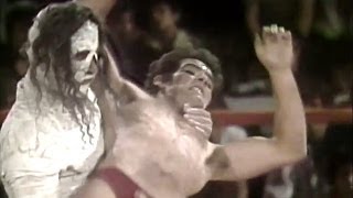 Titanes del Ring  El Faraón VS La Momia  1981 [upl. by Enilaf974]