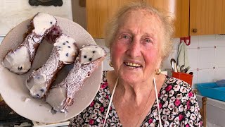 93 year old Clara makes the best crunchy creamy cannoli by hand [upl. by Ursula678]