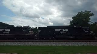 NS 1823 Leads 370 Through Lindale 62323 [upl. by Brion]