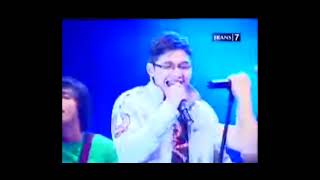 Padi Feat Ungu  Mahadewi Live [upl. by Ellehsim177]