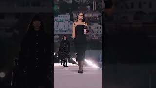 Emily ratajkowski for Versace fallwinter 2023 show edit fashion model bella supermodel [upl. by Ilyah]