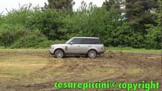 Range Rover TDV8 44 DOUNT burnout in LAWN and MUD HD [upl. by Ninnahc]