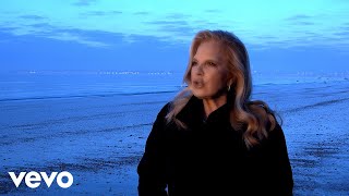 Sylvie Vartan  Les vents contraires Clip officiel [upl. by Emlynne354]