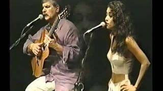 Raphael Rabello Marisa Monte e Dori Caymmi  Alta noite  Heineken Concerts 1993 [upl. by Nanci]