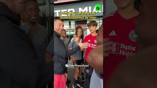 LIONEL MESSI mustra el BALÓN DE ORO a chicos de la academia de INTER MIAMI  Depor [upl. by Attayek]