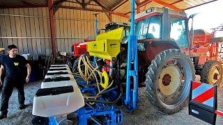 Changement de tracteur pour semer le tournesol  2022 [upl. by Ainatit]