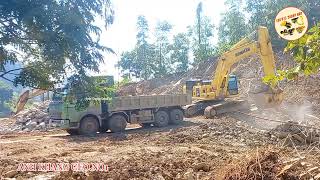 PC450 excavator digs mountains to make tunnelsanhkhangceono1 [upl. by Noryv]