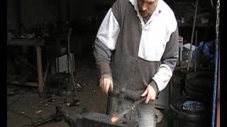 Chris Grant forging a Suminagashi Knife Blade [upl. by Lonee175]