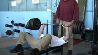 Wayne Howlett 200kg RAW bench  92kg in 2003 at Risdon Prisonwmv [upl. by Clo963]