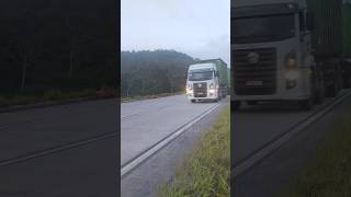 O branco 🚛 puro branco e o Verde da reciclagem ♻️ video de caminhão 🤣viralvideoflogueirostop10 [upl. by Eenafets]