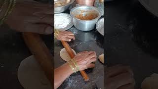 hurakiholgi navanakkiholgi holgi habba cooking yammi recipe [upl. by Nauqes]