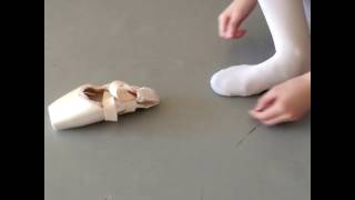 How to put on pointe shoes amazingly quick at Bay Ballet Academy Ballerina professional point shoe [upl. by Aznecniv]