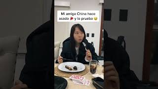 Mi amiga china prueba asado 🤣🥩🥩 bromas [upl. by Euton]