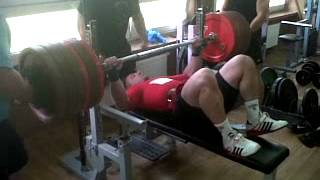 Michal Wilk 330kg wyciskanie lezac [upl. by Ronny]